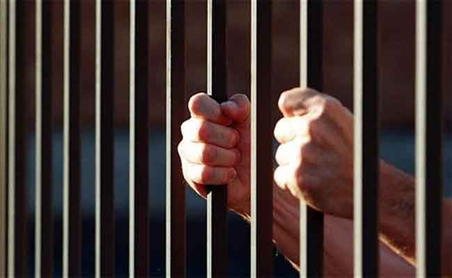 حبس شخص اعتدى على عون شرطة بسلاح أبيض بقسنطينة