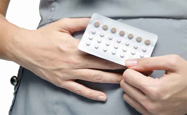 تنبّهي الى أضرار حبوب منع الحمل أثناء الرضاعة الطبيعيّة...