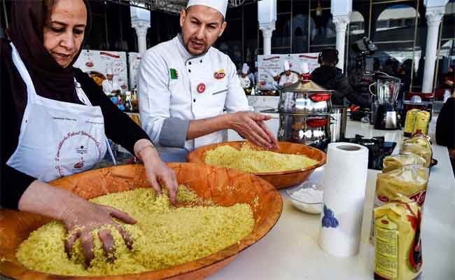 الجزائر تستضيف الدورة الثالثة للمهرجان الدولي للكسكسي في نسخة افتراضية انطلاقا من21 دجنبر...
