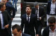 هل يبقى ميسي في برشلونة...