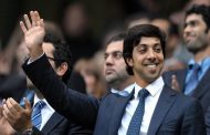 مالك نادي مانشستر سيتي يشتري أول كأس للاتحاد الإنجليزي...