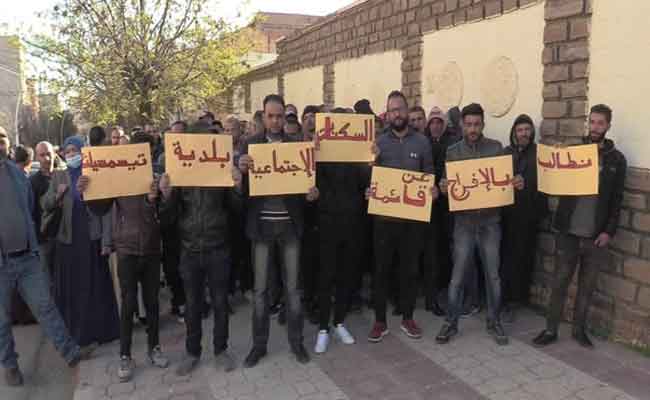 احتجاجات للمطالبة بالإفراج عن قائمة السكنات الاجتماعية في تيسمسيلت