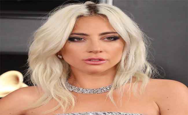 ليدي غاغا في معسكر فني بروما من أجل