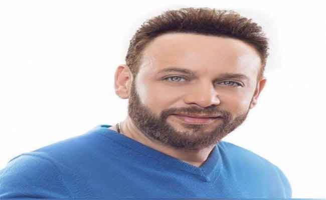 مصطفى قمر يختار