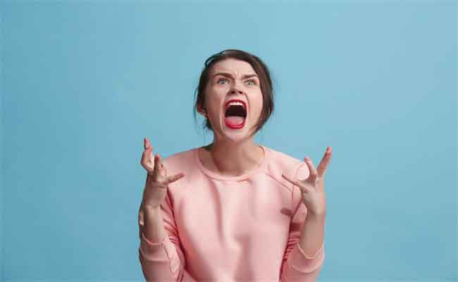 هل الصراخ طريقة فعّالة للتخلّص من التوتّر النفسي؟...
