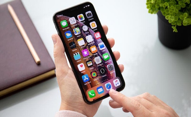 تحديث IOS 14.4 من آبل يغلق بعض الثغرات الأمنية الخطيرة...