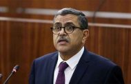 جراد مخاطبا المرأة :