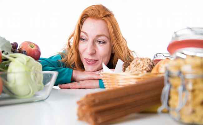 10 نصائح مفيدة تساعدكم على الحد من تناول الطعام في الليل...