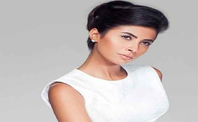 بمفاجأة فنية من العيار الثقيل..روبي بطلة
