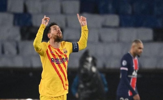 أداء برشلونة سيقنع ميسي بالبقاء...