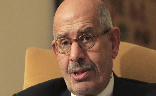 البرادعي يستنكر توقيف نشطاء السياسيين بمصر