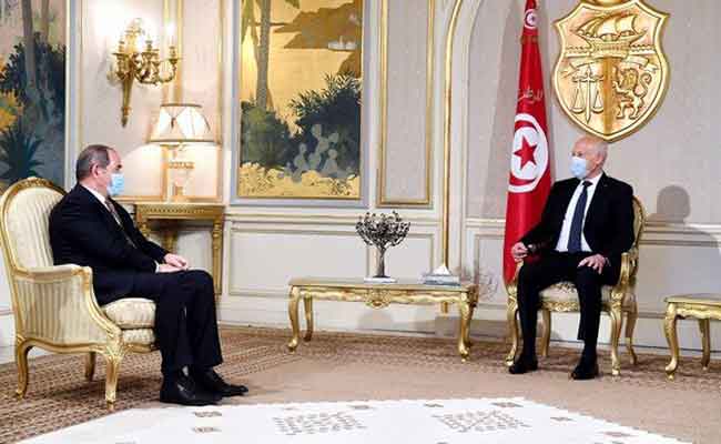 بوقدوم يؤكد أن العلاقات بين الجزائر و تونس لها طابع خاص وإستثنائي