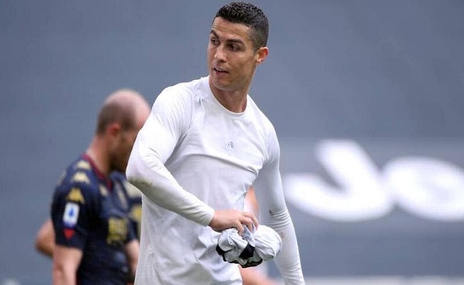 رونالدو غاضب من ريال مدريد...