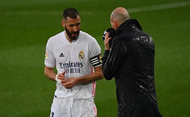 أتمنى بقاء بنزيمة مع ريال مدريد...