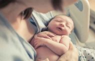 ما هي الفوائد التي يمكن أن تحصلي عليها اذا ولدتِ بطريقة طبيعية؟