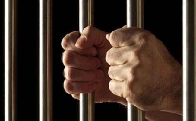 الحبس 3 سنوات لعشريني يسرق أغراض وهواتف المرضى و مرافقيهم بالمستشفى بتيسمسيلت