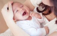 هل يصدر رضيعك أزيزاً عند التنفس؟ إليك السبب!