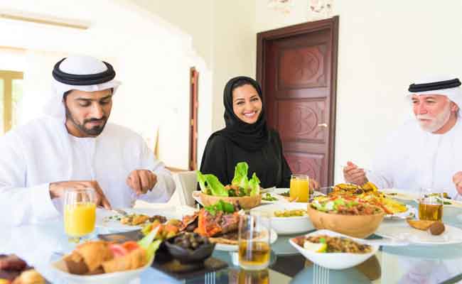 ما هي الأطعمة التي تزيد من شعوركم بالشبع على مائدة الاكل في رمضان؟
