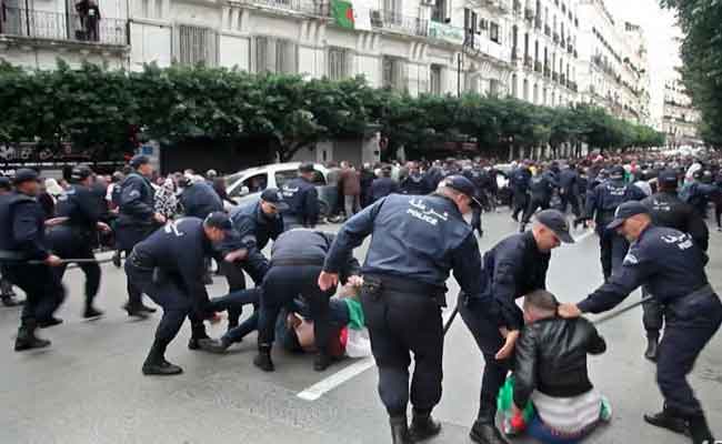 تنديد أساتذة جامعيون بالجزائر و في الخارج بـ