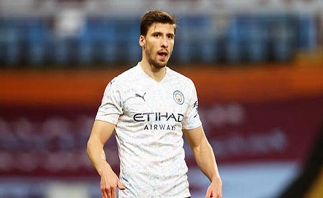 دياش مدافع سيتي أفضل لاعب في العام بإنجلترا...