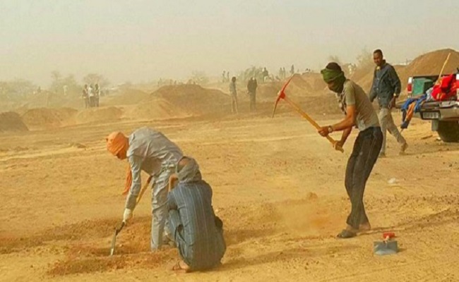 توقيف المئات من المنقبين عن الذهب بالجنوب