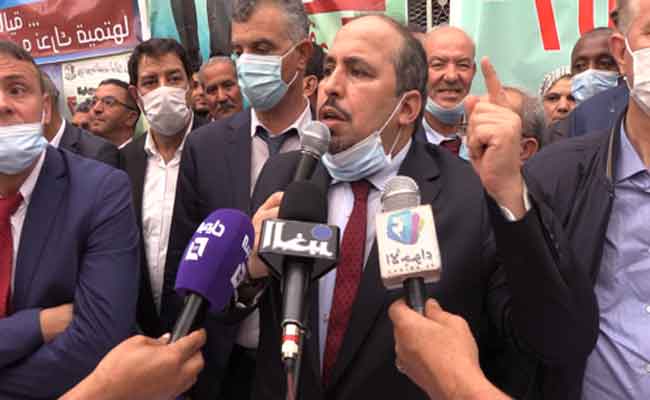بعجي يصف المناضلين الذي ترشحوا أحرارا أو في قوائم حزبية بـ