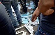 رافضون للإنتخابات حرقوا صناديق الاقتراع و خربوا مراكز الانتخاب ببجاية