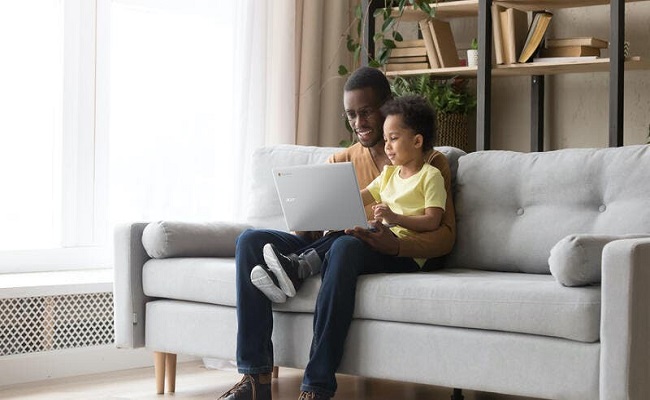 أربعة أجهزة Chromebook جديدة...