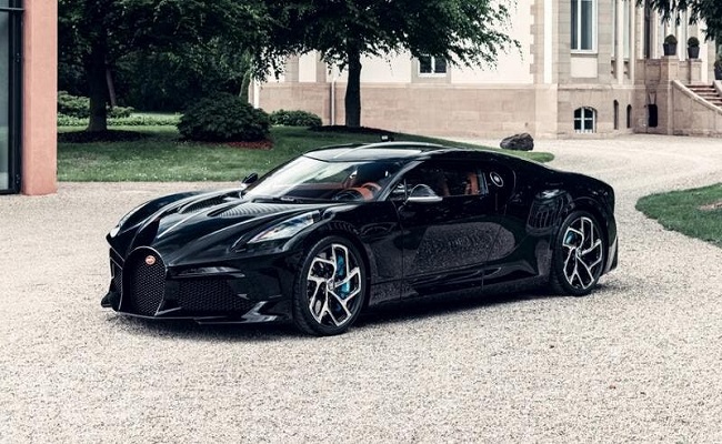 بوغاتي تطلق  La Voiture Noire...