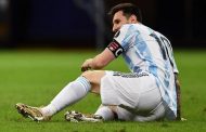 من أجل ميسي برشلونة سيخفض رواتب باقي اللاعبين...