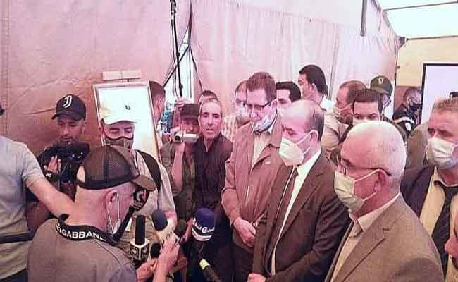 احتجاج المواطنين على هامش زيارة بلجود لخنشلة