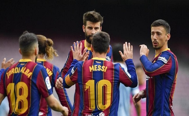 برشلونة يطلب من لاعبيه تخفيض أجورهم...
