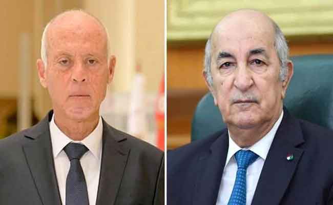 تبون يجري محادثات هاتفية مع نظيره التونسي