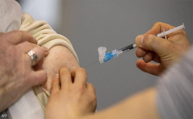 ما هو السبب وراء الم الذراع بعد لقاح كورونا؟