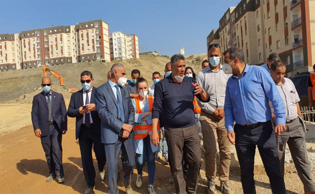 وزير السكن يتفقد أشغال إنجاز السكنات بالبليدة المزمع توزيعها في 1 نوفمبر