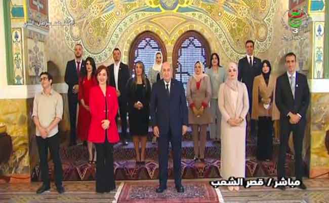 إشراف الرئيس تبون على حفل تتويج الفائزين بجائزة الصحفي المحترف