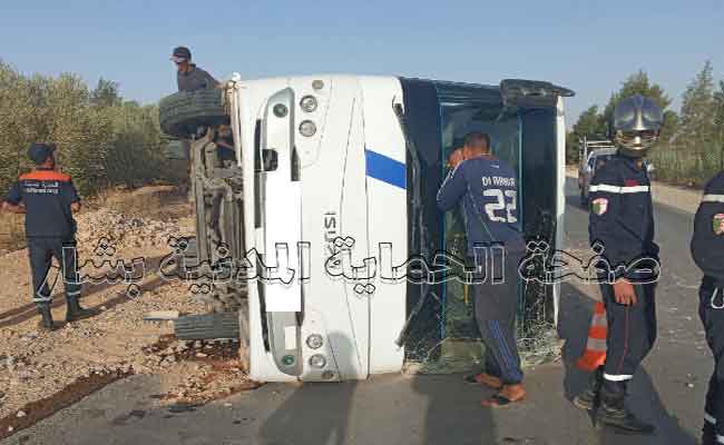 انقلاب حافلة يخلف 17 ضحية منهم 7 أجانب ببشار