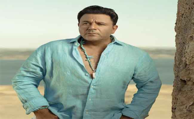 محمد فؤاد يهدي جمهوره جديده