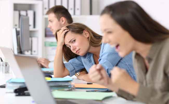 كيف تتوقفون عن مقارنة نفسكم بالآخرين؟