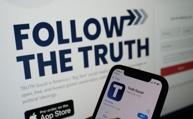 متحدياً عمالقة التواصل الاجتماعي ترامب يطلق TRUTH Social...