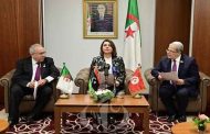 لعمامرة يجري لقاء تشاوريا مع  نظيريه من تونس و ليبيا