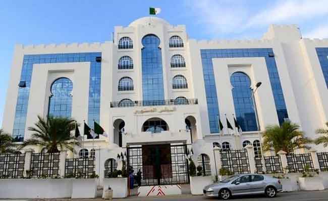 المجلس الدستوري ينظم ورشات تكوينية لفائدة المحامين حول آلية الدفع بعدم دستورية القوانين