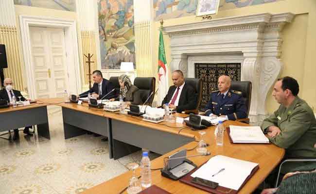 مجلس الأمة : عزوار تقدم عرضا حول مشروع القانون المتضمن المعاشات العسكرية