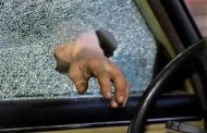سرقة سيارة شاب و تكبيله من اليدين و الرجلين و رميه على حافة الطريق بباتنة