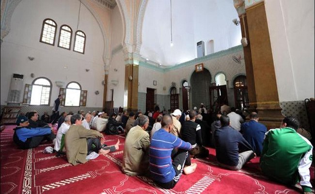وأخيرا فتح بيوت الوضوء في المساجد أمام المصلين