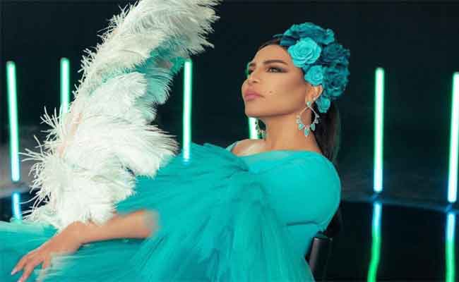أحلام تصدح بصوتها من أشعار معتزة في
