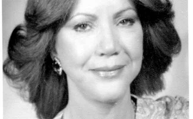 الوسط الفني الجزائري يفجع بوفاة الفنانة القديرة سلوى عن عمر يناهز 86 عاما...