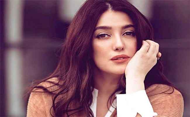 كندة علوش في أول خطواتها نحو العالمية من بوابة بوليوود...
