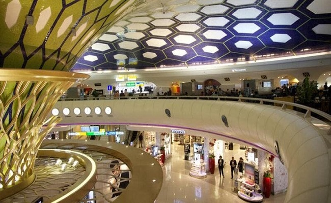 ارتفاع حركة الركاب عبر مطار أبوظبي...