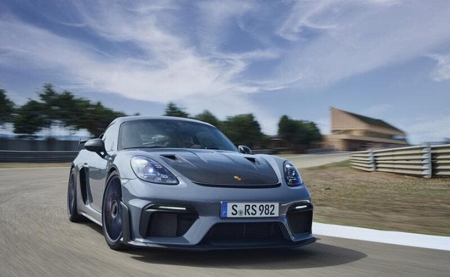 بورش تطلق 718 كايمن GT4 RS...